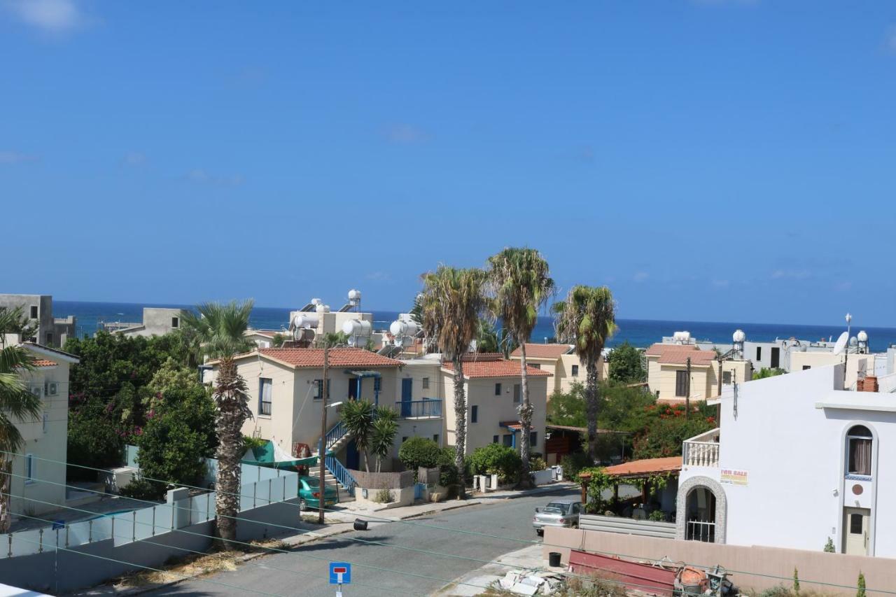 The Paradise Townhouses By Taimoura Paphos Exterior photo