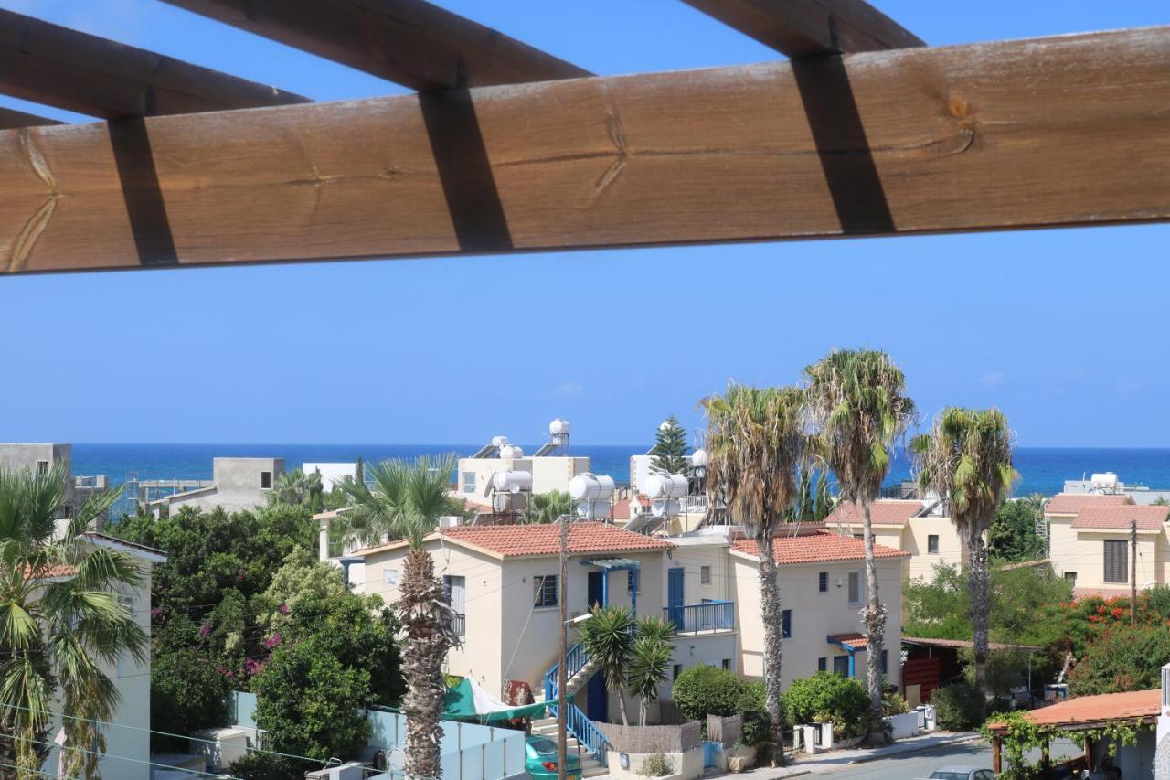 The Paradise Townhouses By Taimoura Paphos Exterior photo